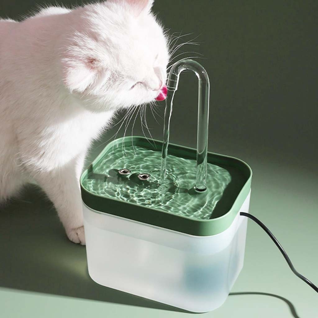 MIW Bebedouro Fonte de Água Elevado Automático Com Filtro 3 Estágios Para Pet Cachorro Gato 1.5