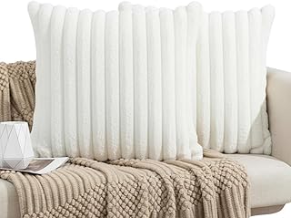 Capa de Almofada, Kit com 2 Capas Decorativas em Pelúcia, Plush, Luxuoso, Toque Suave, Desenhos em